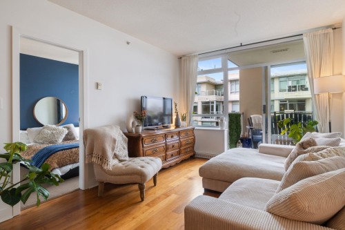 608-2228 Broadway W, Vancouver, BC 