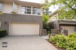 3-3750 Edgemont Boulevard  North Vancouver, BC V7R 2P8