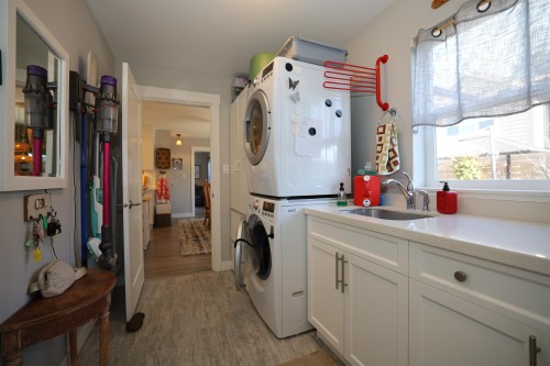 766 Cooper Lane, Gibsons, BC 