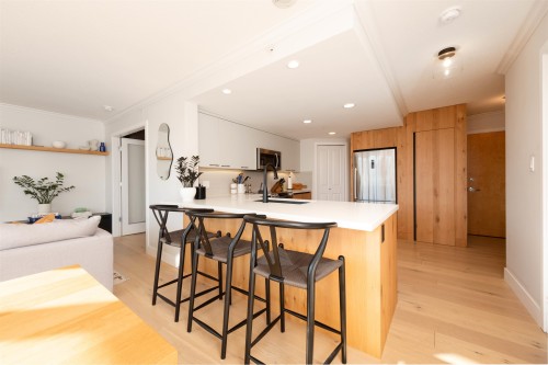 1104-235 Guildford Way, Port Moody, BC 