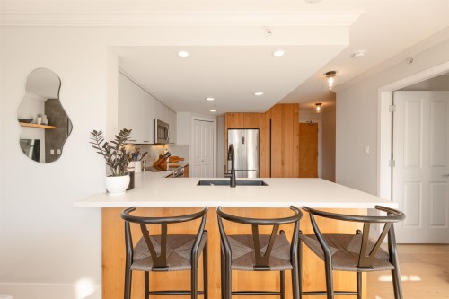 1104-235 Guildford Way, Port Moody, BC 