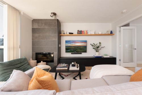 1104-235 Guildford Way, Port Moody, BC 