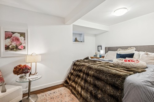 2819 13Th Avenue W, Vancouver, BC 