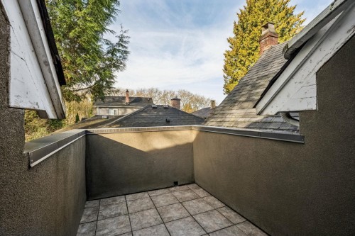 2819 13Th Avenue W, Vancouver, BC 