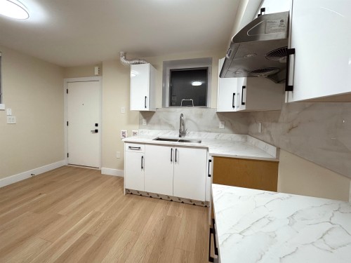 2828 Cheyenne Avenue, Vancouver, BC 