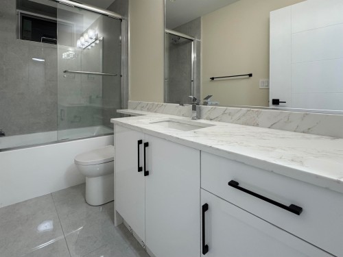 2828 Cheyenne Avenue, Vancouver, BC 