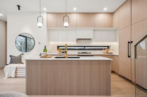 1-448 20Th Avenue W, Vancouver, BC 