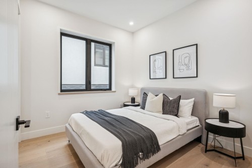 1-448 20Th Avenue W, Vancouver, BC 