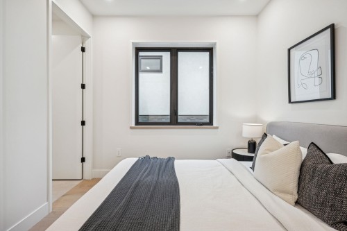 1-448 20Th Avenue W, Vancouver, BC 