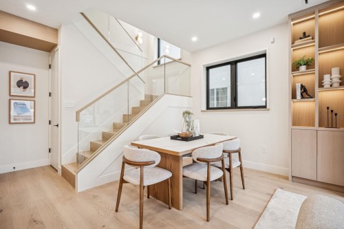 1-448 20Th Avenue W, Vancouver, BC 