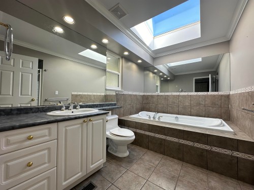 5165 7B Avenue, Delta, BC 