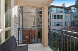 216-1111 27th Street  North Vancouver, BC V7J 1S2