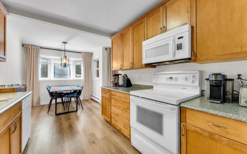 102-1935 1St Avenue W, Vancouver, BC 