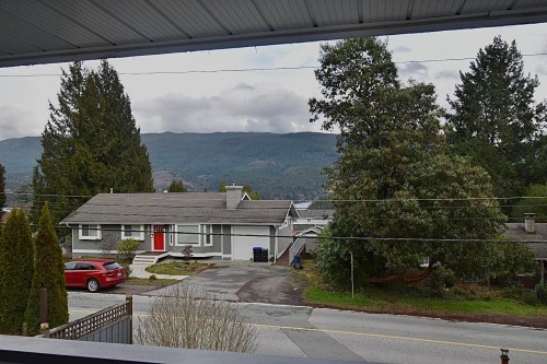 6135 Fairway Avenue, Sechelt, BC 