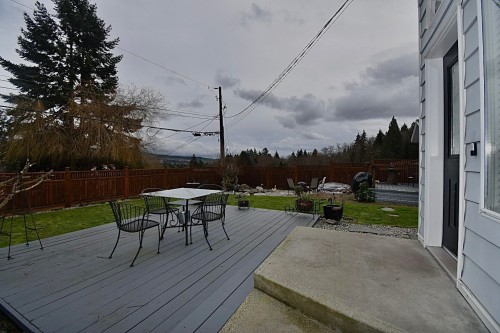 6135 Fairway Avenue, Sechelt, BC 