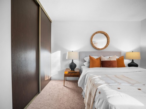 313-975 Broadway E, Vancouver, BC 