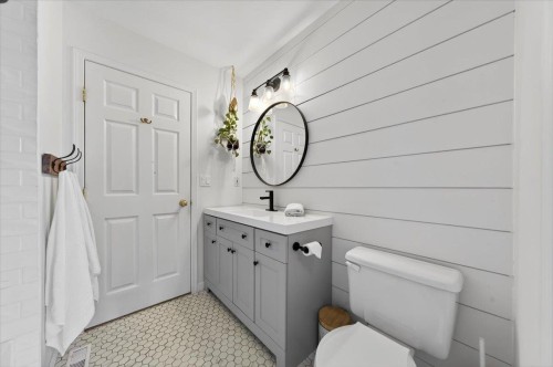 1736 Pekrul Place, Port Coquitlam, BC 
