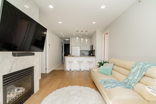 1002-170 1St Street W, North Vancouver, BC 