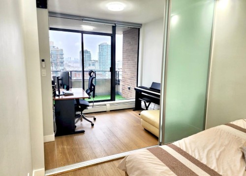 1002-170 1St Street W, North Vancouver, BC 