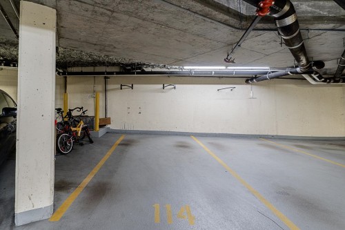 1002-170 1St Street W, North Vancouver, BC 