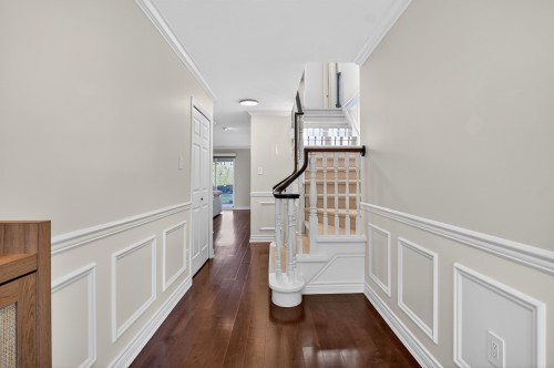 5551 Floyd Avenue, Richmond, BC 