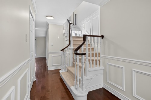 5551 Floyd Avenue, Richmond, BC 