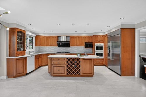 5551 Floyd Avenue, Richmond, BC 