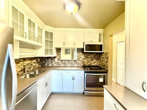 111-2915 Norman Avenue, Coquitlam, BC 