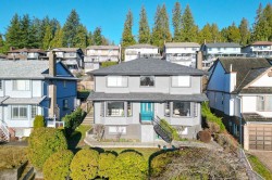 2735 Tempe Knoll Drive  North Vancouver, BC V7N 4K4