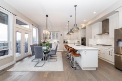 1419 Strawline Hill Street  Coquitlam, BC V3E 0L5