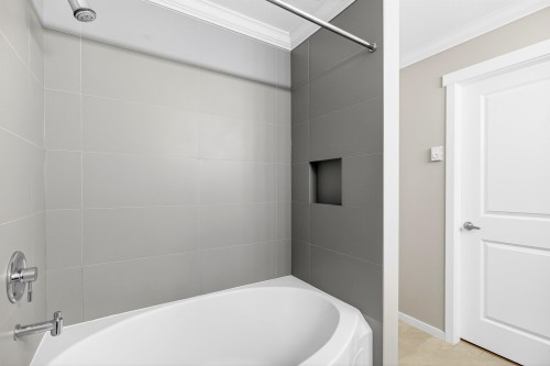 408-300 Klahanie Drive, Port Moody, BC 