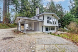 5080 Sunshine Coast Highway  Sechelt, BC V7Z 0G6