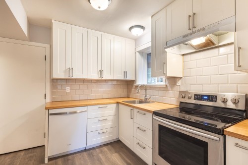 5080 Sunshine Coast Highway, Sechelt, BC 