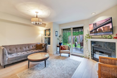 18-1550 Larkhall Crescent, North Vancouver, BC 