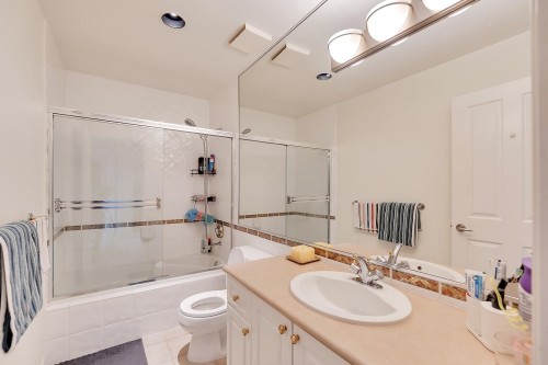 18-1550 Larkhall Crescent, North Vancouver, BC 