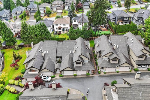 18-1550 Larkhall Crescent, North Vancouver, BC 