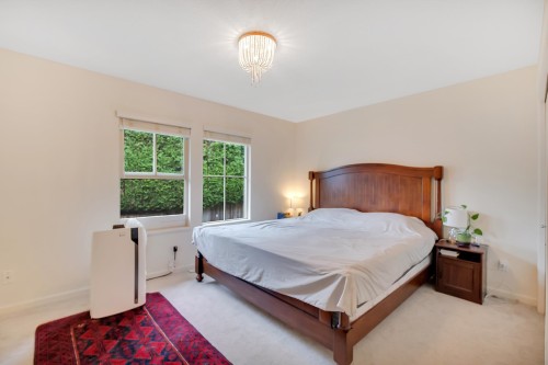 18-1550 Larkhall Crescent, North Vancouver, BC 