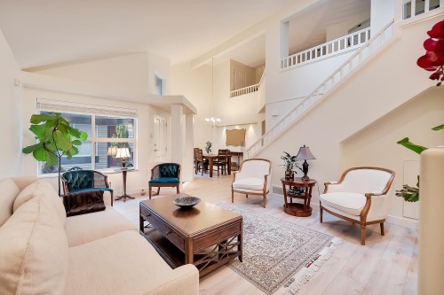 18-1550 Larkhall Crescent, North Vancouver, BC 