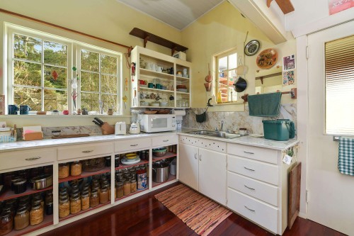 417 Sunset Place, Mayne Island, BC 