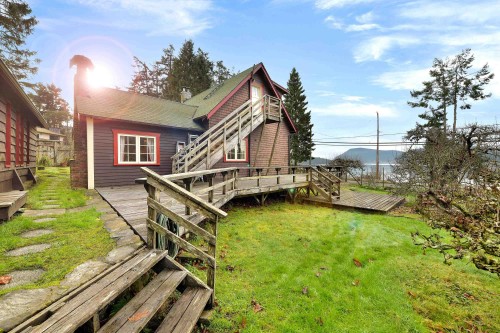 417 Sunset Place, Mayne Island, BC 