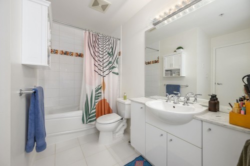 405-168 Esplanade E, North Vancouver, BC 