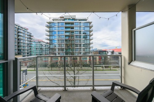 405-168 Esplanade E, North Vancouver, BC 
