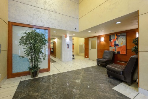 405-168 Esplanade E, North Vancouver, BC 