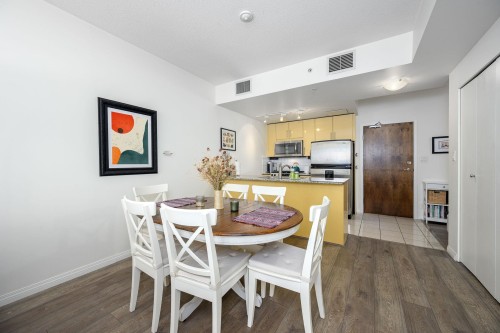 405-168 Esplanade E, North Vancouver, BC 