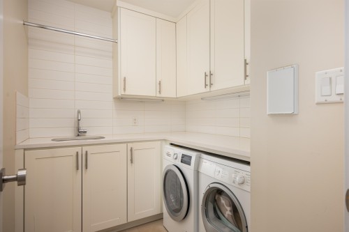 6467 Larch Street, Vancouver, BC 