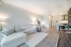 404-7169 14th Avenue  Burnaby, BC V3N 0H6