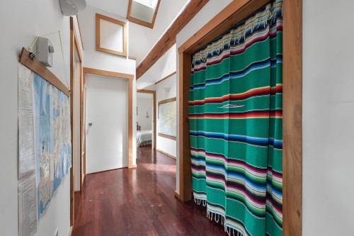 421 Sunset Place, Mayne Island, BC 