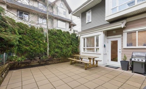 158 22Nd Street W, North Vancouver, BC 