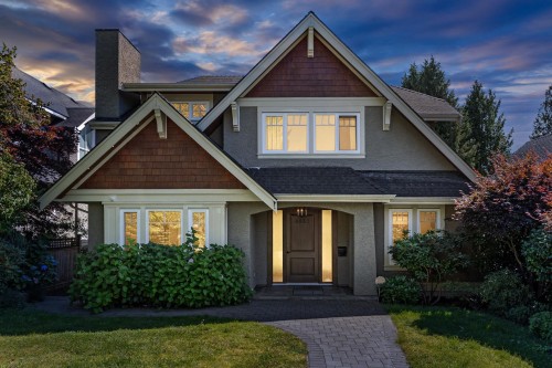 4042 34Th Avenue W, Vancouver, BC 