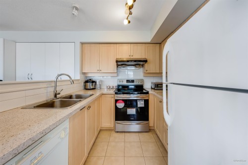 3-7179 18Th Avenue, Burnaby, BC 